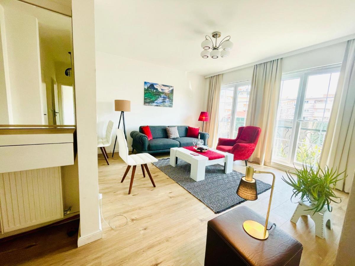 4 Llullat - City Center Apartment Priština Exteriér fotografie